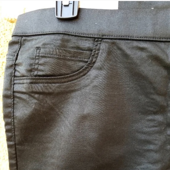 Black H&M Skinny Super Stretch Pants Size 12  NWT - Picture 9 of 10